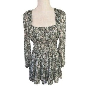 Trixxi JR Fit Flare Green Knee Mini Dress XS Long Sleeve Floral Chiffon Lined‎